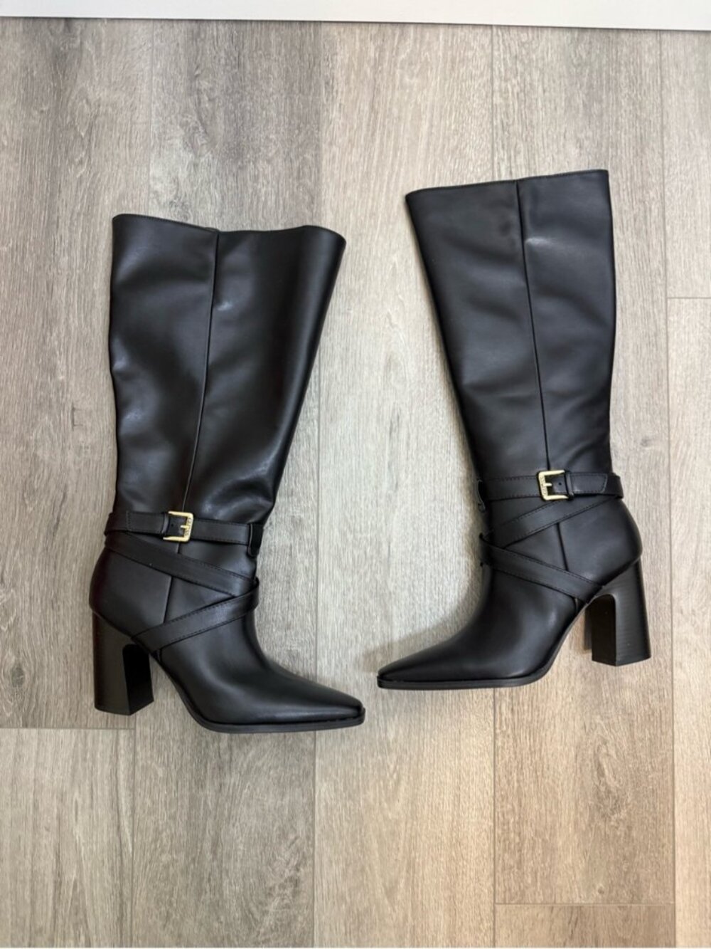 Guess Black Knee-High Pointed Toe Block Heel Boots with Buckle wilderr 10 NWT